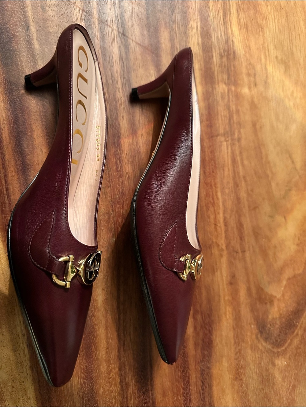 Gucci Burgundy Leather Kitten Heel Mules with Gold Hardware - Picture 5 of 9